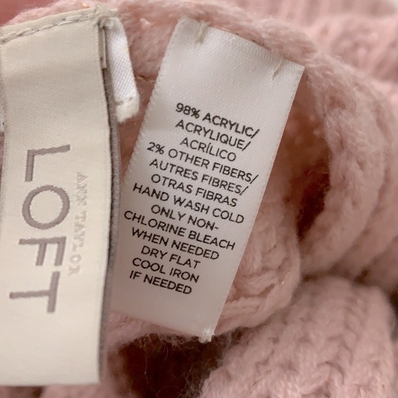 Baby Pink Loft infinity Scarf - Picture 5 of 6